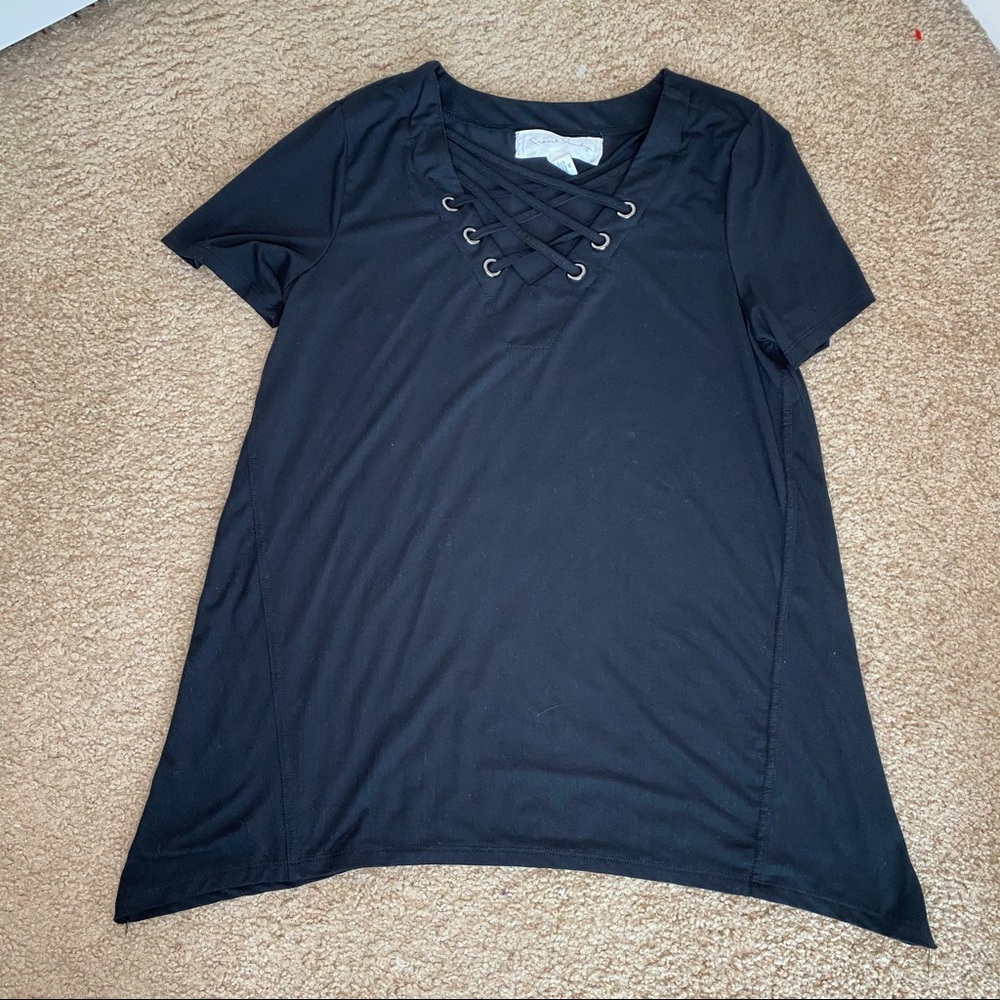 FRENCH LAUNDRY BLACK CROSS FRONT KNIT TEE SIZE SM